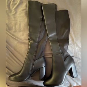 Solanz Over the Knee Leather Boots Women’s Size 9